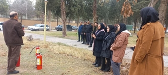 برگزاری مانور آموزشی  مهار آنش سوزی جهت کتابداران مجتمع گلدشت